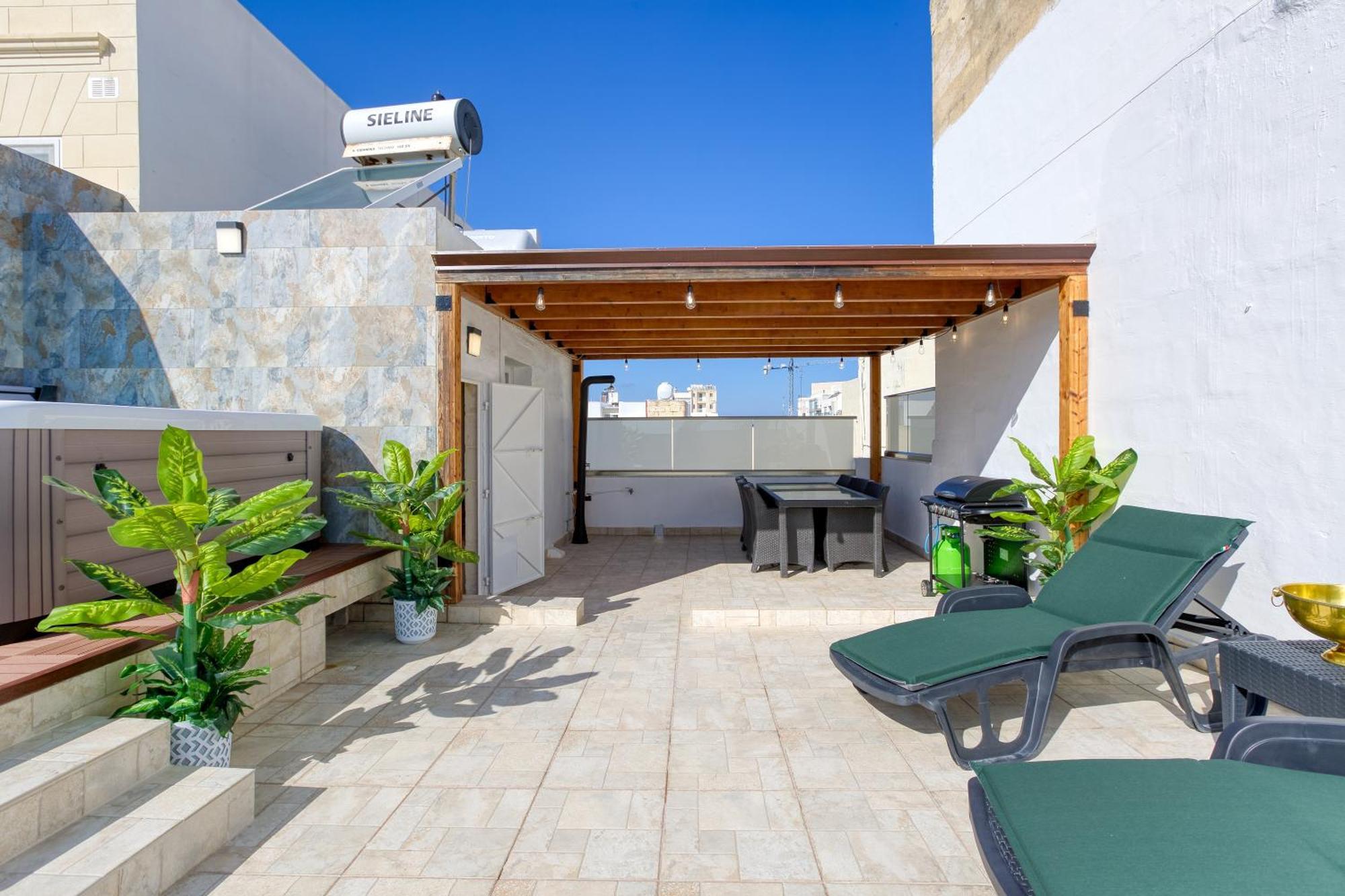 Sliema Luxury House Villa ภายนอก รูปภาพ