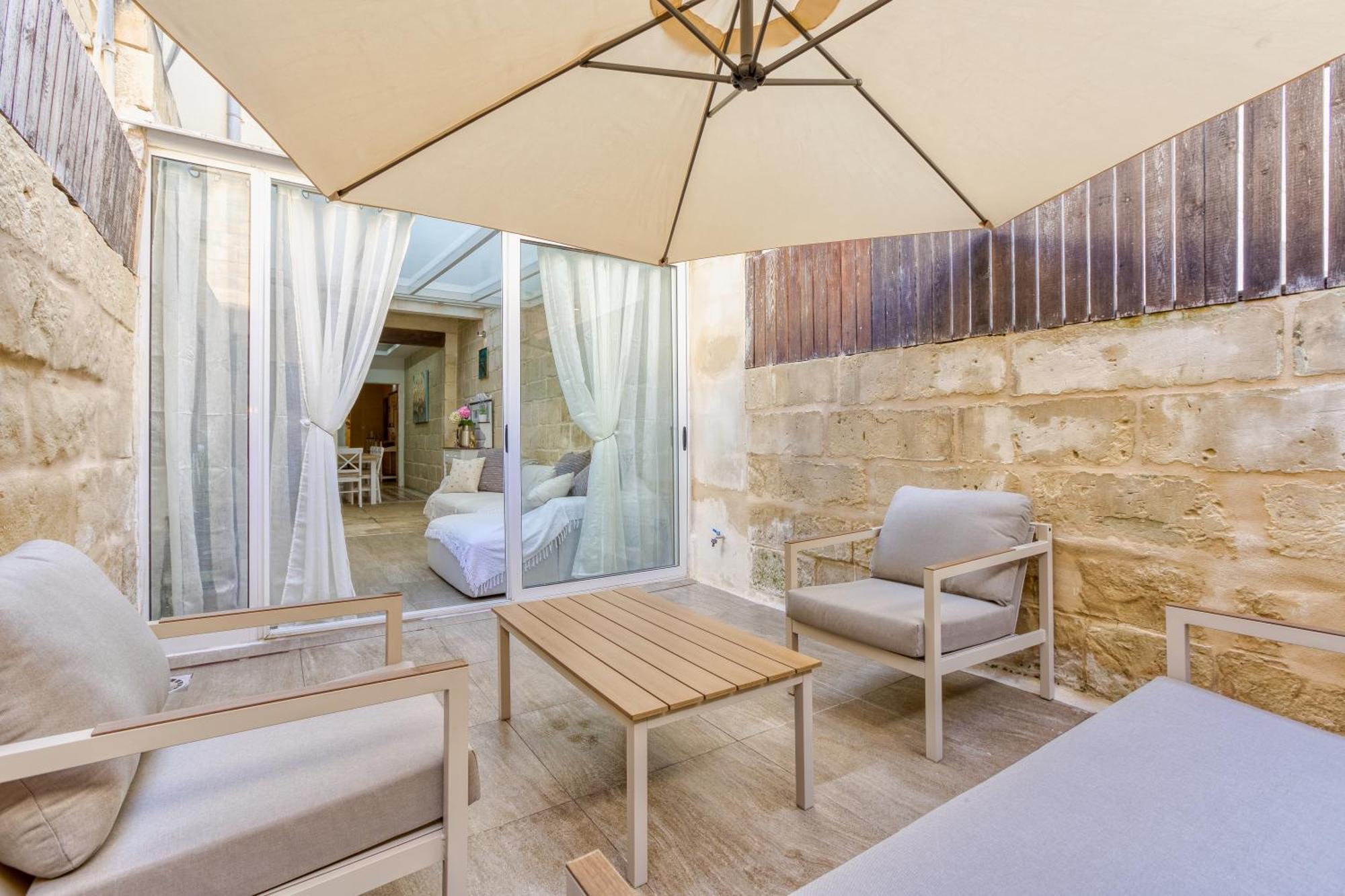 Sliema Luxury House Villa ภายนอก รูปภาพ