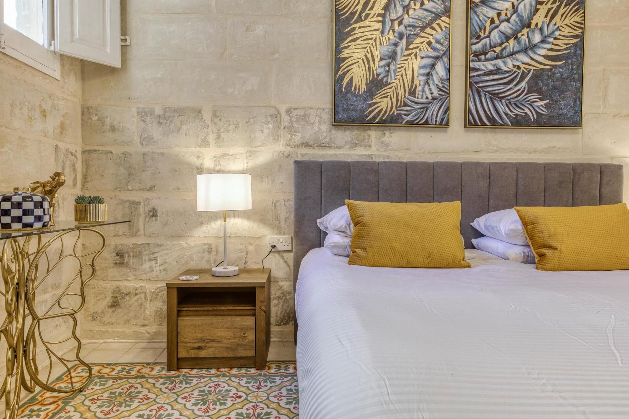 Sliema Luxury House Villa ภายนอก รูปภาพ