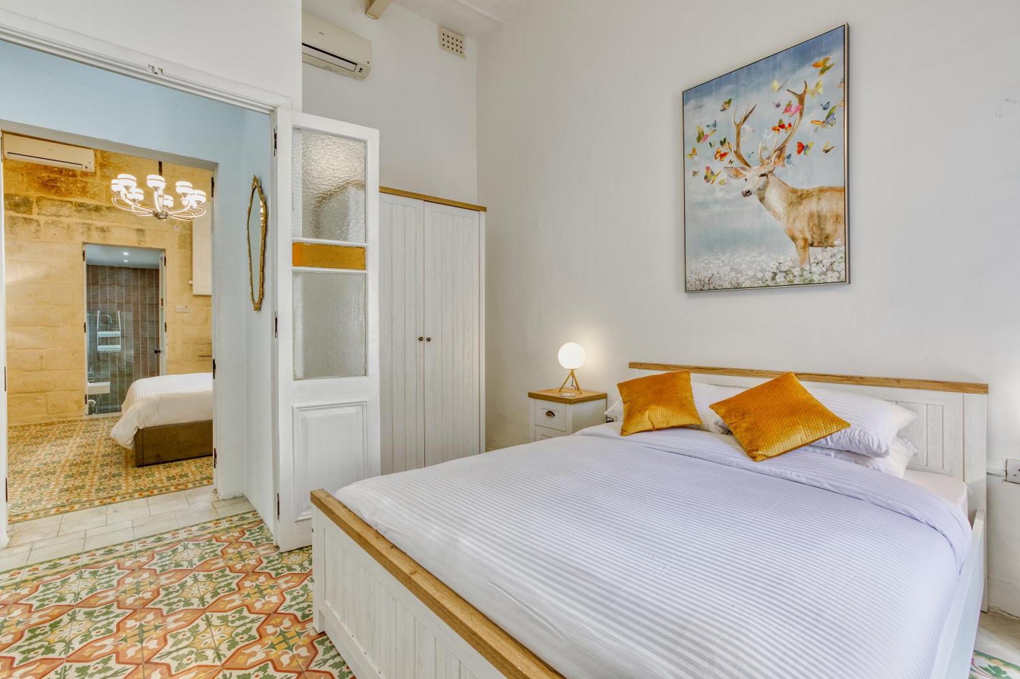 Sliema Luxury House Villa ภายนอก รูปภาพ