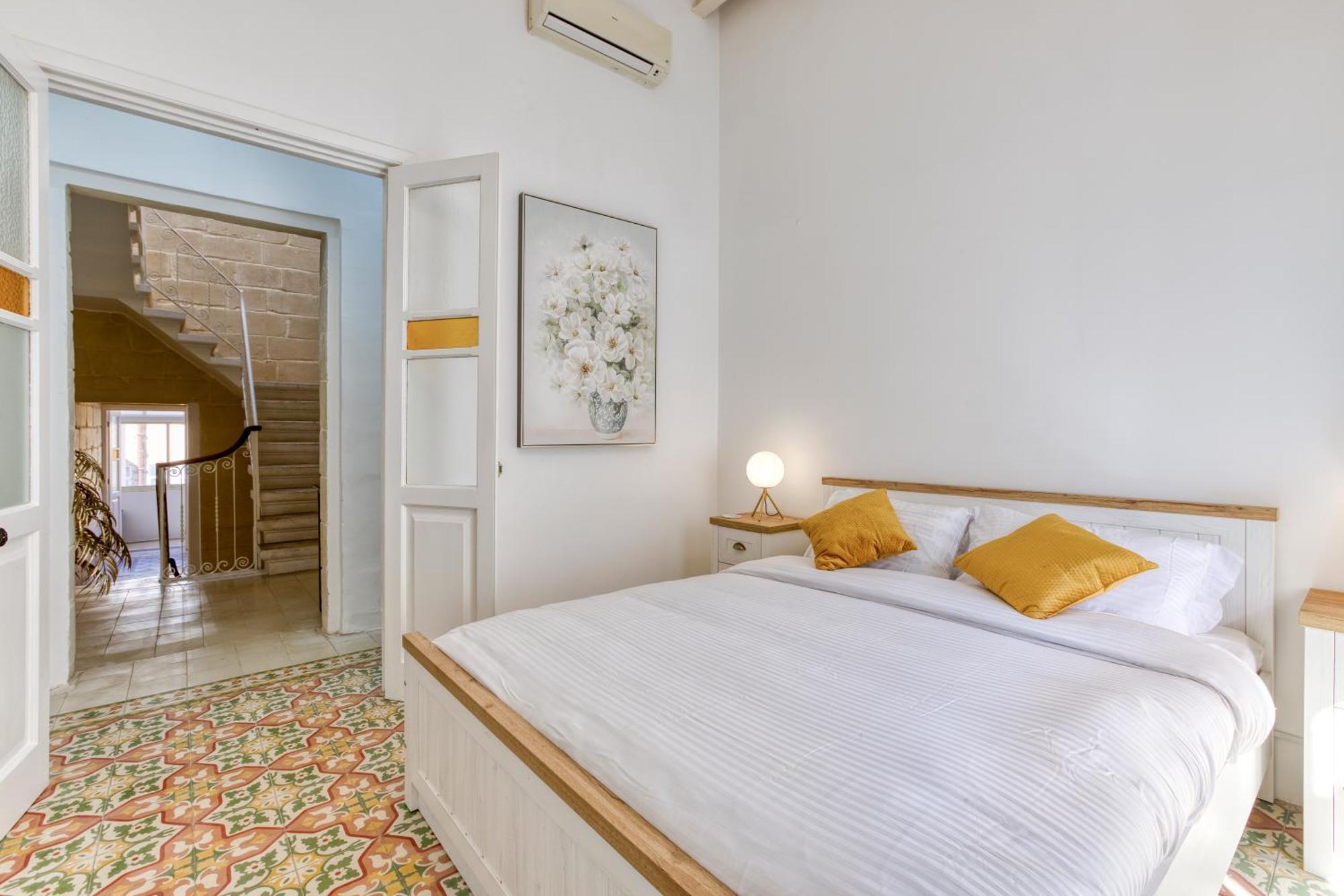 Sliema Luxury House Villa ภายนอก รูปภาพ