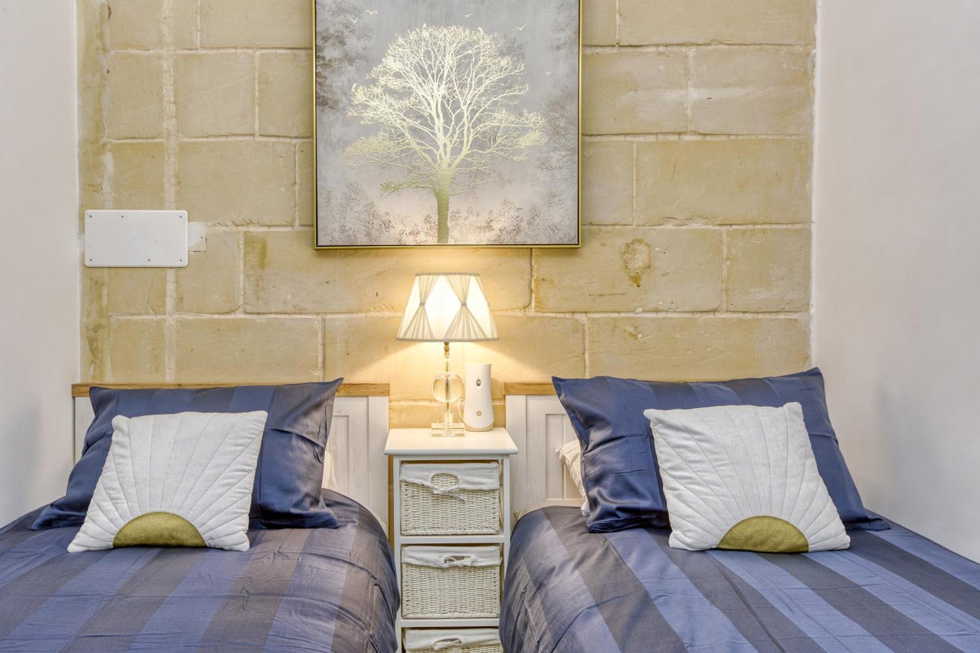 Sliema Luxury House Villa ภายนอก รูปภาพ