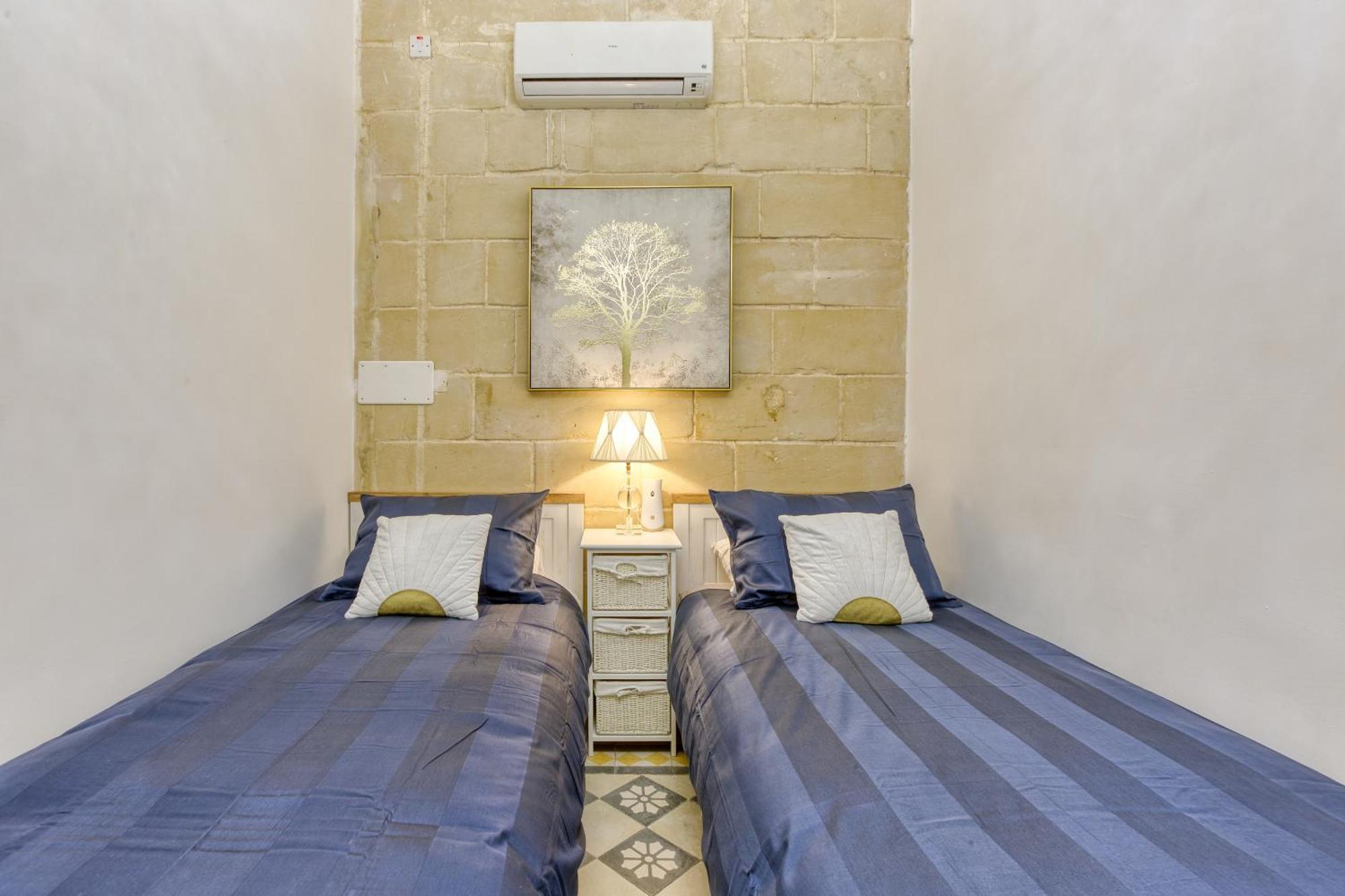 Sliema Luxury House Villa ภายนอก รูปภาพ
