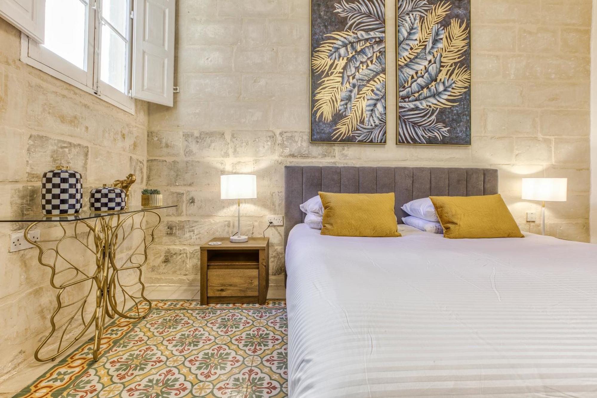 Sliema Luxury House Villa ภายนอก รูปภาพ